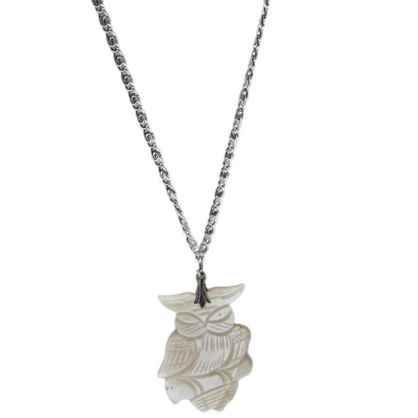 Hand Carved Mother Of Pearl Owl Pendant Necklace Nature Fashion Jewelry Women