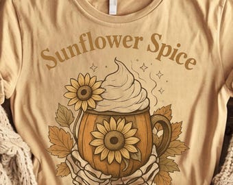 Tournesol aux épices PNG, automne tasse à café chemise design, t-shirt graphique automne automne citrouille épices, confortable latte tournesol Halloween esthétique