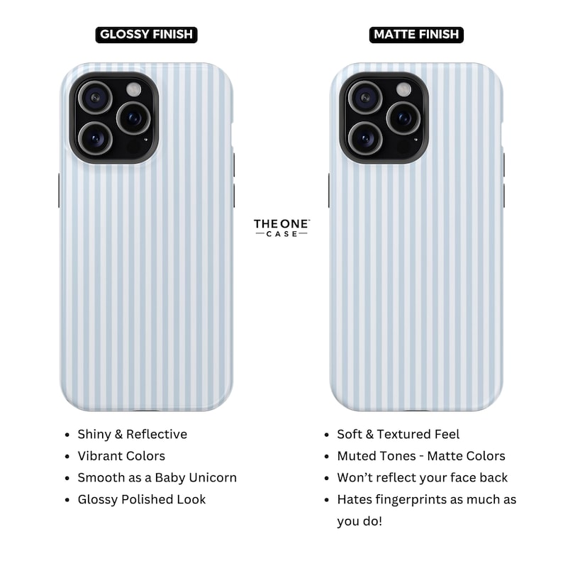 Pode incluir: Duas capas de telefone com um padr&atilde;o de listras verticais em azul claro e branco. A capa esquerda tem um acabamento brilhante, enquanto a direita tem um acabamento fosco. O texto "THE ONE -CASE-" est&aacute; no centro.