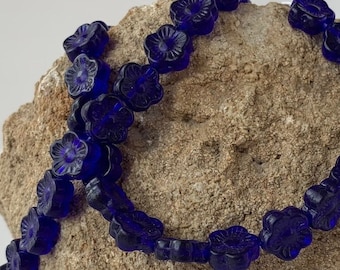 Czech Glass Daisies 10mm Vintage Cobalt Flower Beads Daisy Beads 10x4mm Dark Blue Spring Summer Flowers Floral Garden Jewelry Crafts 25