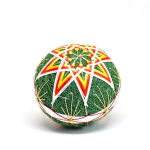 Japanese Temari Ball | Hand-Embroidered Decorative Ornament Deco | Traditional Folk Art | Green & Yellow Geometric Design | Unique Gift