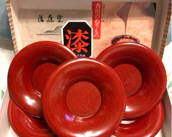 Platos japoneses de madera y laca Urushi (juego de 5) / Chataku de laca roja / Bandejas de té pequeñas Wabi Sabi / Artesanía tradicional de alta calidad