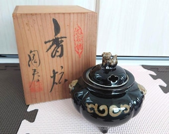 Kutani-yaki Incense Burner | Japanese Koro with Lion Lid & Tripod Feet | Vintage Kutani Ware with Kiribako Wood Box | Black Glaze Ceramic