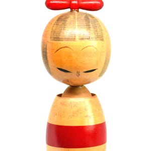 Vintage Japanese Kokeshi Doll – Hand-Painted in Red – Minimalist Folk Art Collectible – Mid Century Japan – Retro Home Decor – Wood Figurine