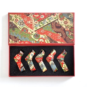 Japanese Washi Paper Chopstick Rests Set of 5 | Lacquered Red Hashioki with Kimono Pattern | Decorative Gift Box | Origami Table Decor Japan