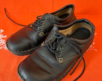 Vintage Born Ladies Leather Oxford 5 Eye Shoes,Size 8.5/40,1990’s,Canada