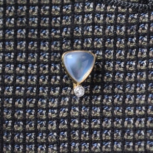 Vintage triangular moonstone pin, Art Deco gold stick pin, Antique 14kt Gold moonstone Stick Pin, Vintage triangular moonstone pin, hat pin
