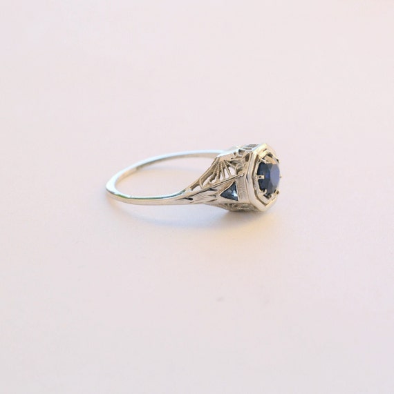 Sapphire ring, Antique White Gold Blue Sapphire r… - image 5