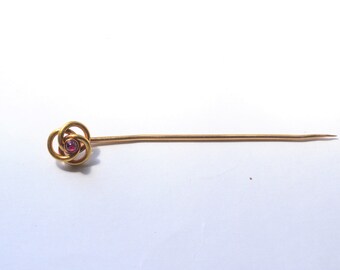 Gold Knot Stick Pin, Ruby Stick Pin, Antique stick pin. Vintage gold knot stickpin, Tri knot pin, ruby brooch, hat pin