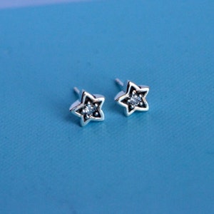 Star earrings, Diamond star earrings, Rustic Diamond earrings, black star earrings, Star, Grey Diamond studs, celestial jewelry, goth Studs