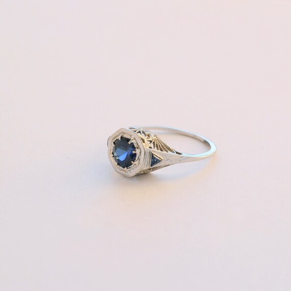 Sapphire ring, Antique White Gold Blue Sapphire r… - image 8