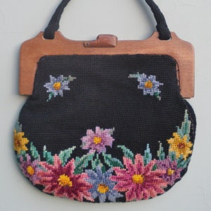 Vintage 20s 30s needlepoint purse bag - handmade women's handbag - tapestry floral design black wool wooden frame 1920s 1930s Art Deco era