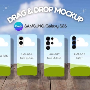 Peut inclure: Maquette de quatre coques de téléphone Samsung Galaxy S25. Chaque coque présente un ciel et des nuages avec un paysage vert. Les coques sont étiquetées : Galaxy S25, S25 Edge, S25 Ultra et S25+. Le texte "DRAG & DROP MOCKUP" est en haut.