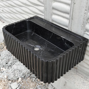Nero Marquina marmor handfat, svart flytande kommod, specialdesignad vägghängd handfat