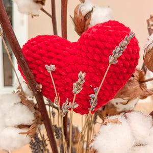 Handmade crocheted red passion heart plush: romantic decoration