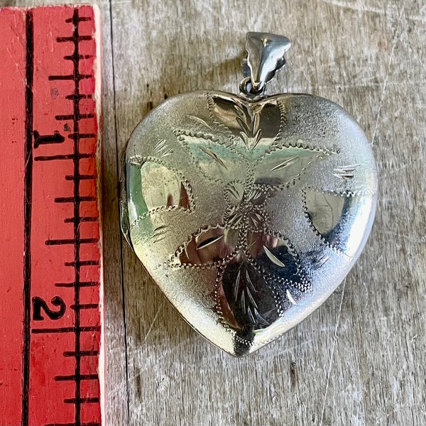 XL Vintage Sterling Silver Double Sided Engraved Two Photo Heart Locket 2” Long. Leaf and Flower Design