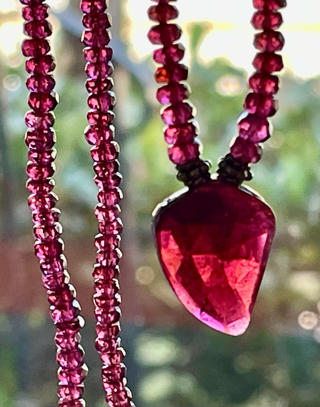 Vintage Genuine Deep Red Pyrope Garnet Gemstone Faceted Bead Necklace ...