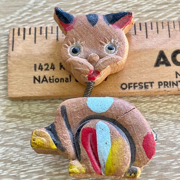 Vintage Antique  1920”s 1930’s Japan Wood Bobble Head Nodder Cat Pin Brooch Whimsical Collectible ADORABLE!