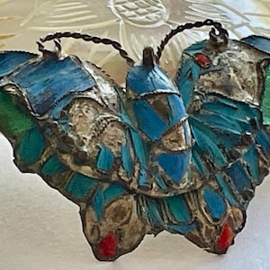RARE Authentic Vintage Antique Qing Dynasty Tian-Tsui Late 19th - Early 20th Century Chinese Brooch Pin Ornament w Kingfisher Feathers 2&quot;