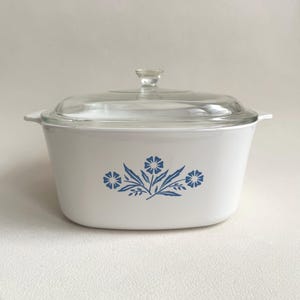 Vintage Corning Ware Blue Cornflower 2.5 Qt Casserole Dish with Lid | Small Lid Chip | Made in USA | P-2 1/2-B