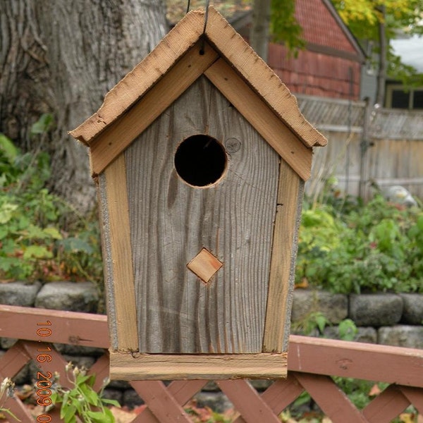 Classic Style Barnboard Birdhouse 11 inches High