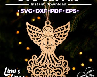 Op de afbeelding: Een houten engelornament met ingewikkelde uitgesneden details, met een kaars. De afbeelding bevat de tekst "SVG Cut File" en "Instant Download". Het ornament hangt aan een touwtje, met de woorden "Lina's Lines" en "a masterpiece made by your hands" ook zichtbaar.