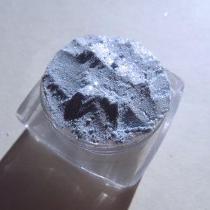FROZEN Pale Sky Blue Sparkly Shimmer Mineral Eye Shadow, Loose Pigments, Cruelty-free, Vegan Mineral Eyeshadow image 6