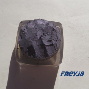 FREYJA - Dark Purple Blue Shimmer Mineral Eye Shadow, Loose Pigments, Cruelty-Free Vegan Mineral Eyeshadow