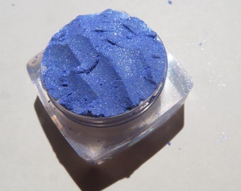 ROBIN EGGS - Bright Frosty Blue Shimmer Mineral Eyeshadow, Eco-Friendly, Loose Powder Cruelty-free, Blue Vegan Mineral Eye Shadow