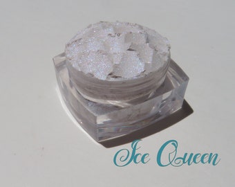 ICE QUEEN - White Mineral Eye Shadow, Blue Shimmer, Loose Pigments, White Highlighter, Vegan Mineral Eyeshadow