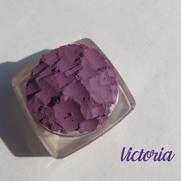 VICTORIA - Dark Plum Purple Shimmer Mineral Eyeshadow, Loose Pigments, Cruelty-Free Vegan Mineral Eye Shadow