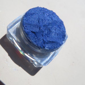 LUCKY Bright Blue Shimmer Mineral Eyeshadow, Loose Pigments, Vegan Eco-Friendly Cruelty-free Mineral Eye Shadow image 5