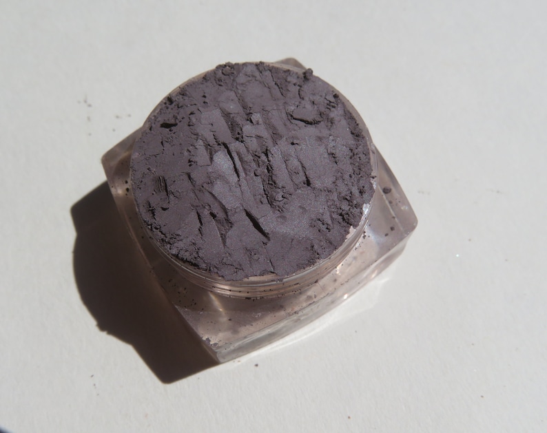 STORMY Mica-Free Matte Gray Brown Mineral Eyeshadow, Smokey Gray Loose Pigments, Cruelty-Free, Vegan Mineral Eye Shadow image 6