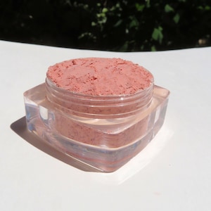 Apricot - Loose Powder Matte Mineral Blush, Apricot Shade, Carmine Free, Vegan Cruelty-free, Loose Mineral Pigments Blush or Eyeshadow
