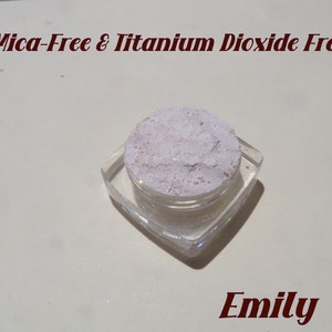 Emily: Shimmer Pale Brown Mineral Eyeshadow - Mica & Titanium Dioxide Free