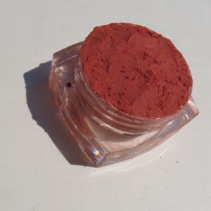 KARMA Orange Red Vegan Matte Loose Mineral Eyeshadow, Titanium Dioxide Free, Eco Friendly Cruelty-Free, Pure Mineral Eye Shadow image 3