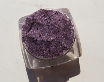 BLACK ORCHID - Dark Plum Shimmer Purple Mineral Eye Shadow, Vegan Loose Pigments Eco-Friendly Cruelty Free Purple Mineral EyeShadow