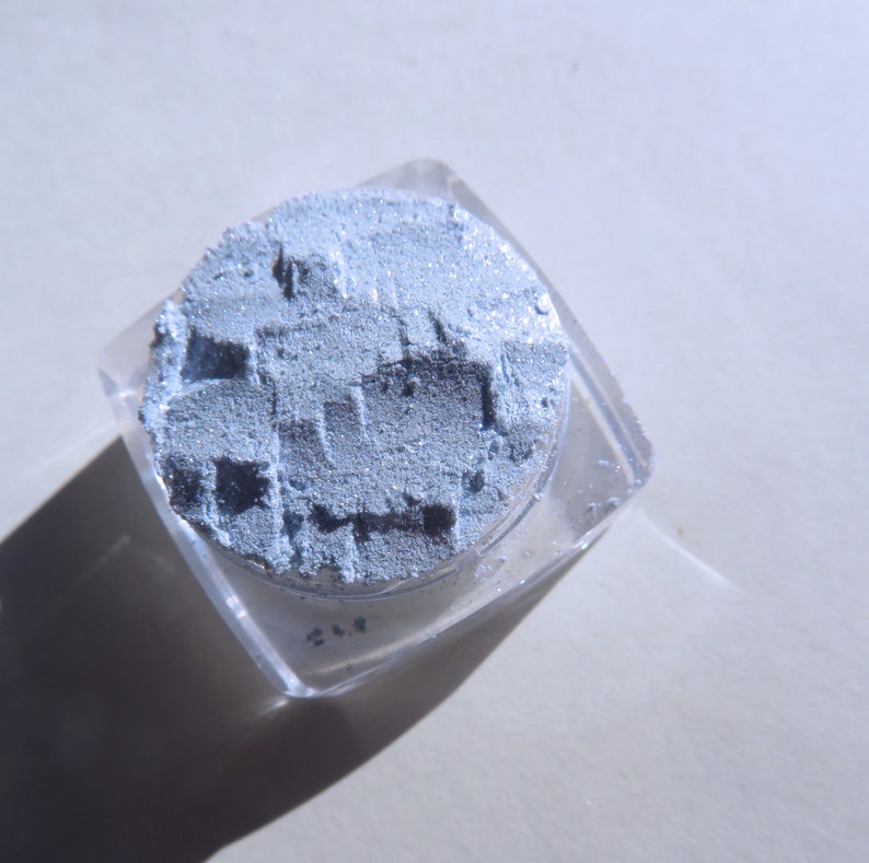 FROZEN Pale Sky Blue Sparkly Shimmer Mineral Eye Shadow, Loose Pigments, Cruelty-free, Vegan Mineral Eyeshadow image 3