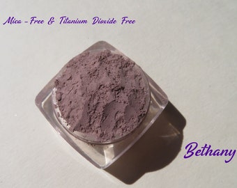 BETHANY - Matte Brown Mica-Free & Titanium Dioxide  Mineral Eyeshadow, Loose Pigments, Eco-Friendly, Vegan Natural Mineral Eye Shadow