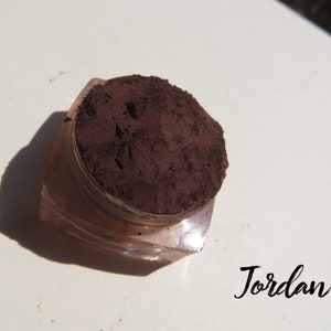 Jordan: Matte Dark Brown Mineral Eyeshadow - Vegan Eyeliner