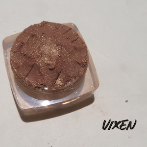VIXEN - Shimmer Golden Chocolate Brown Vegan Loose Pigment Mineral Eye Shadow, Cruelty-Free, Mineral Eyeshadow