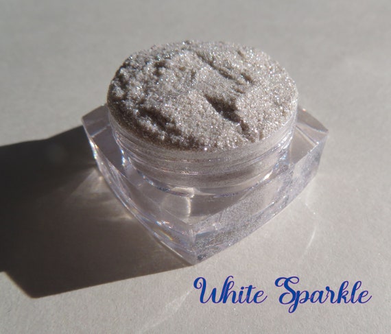 WHITE SPARKLE Sparkly White Fine Eye Glitter Shimmer Mineral Eyeshadow,  Loose Pigments, Vegan Handcrafted Eye Makeup Highlighter -  Hong Kong