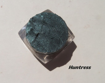 Huntress: Shimmer Black Green Vegan Mineral Eyeshadow