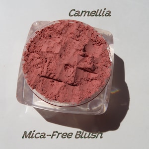 CAMELLIA- Mica-Free Vegan Matte Loose Powder Mineral Blush, Carmine Free, Cruelty-free, Matte Loose Mineral Pigments Eyeshadow