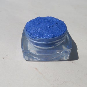 LUCKY Bright Blue Shimmer Mineral Eyeshadow, Loose Pigments, Vegan Eco-Friendly Cruelty-free Mineral Eye Shadow image 2