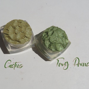 Green Eyeshadow Set: Shimmer Mineral Pigments - Frog Prince & Cactus