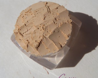 Sunny - Pale Yellow Matte Mineral Eyeshadow: Vegan, Cruelty-Free
