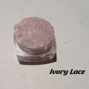 Ivory Lace Mineral Eyeshadow: Sandy Brown Shimmer, Vegan Cruelty-Free