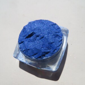 LUCKY Bright Blue Shimmer Mineral Eyeshadow, Loose Pigments, Vegan Eco-Friendly Cruelty-free Mineral Eye Shadow image 4