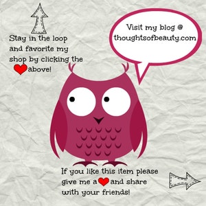 Peut inclure: Un hibou rose de dessin anim&eacute; avec de grands yeux et une bulle de dialogue qui dit "Visitez mon blog @ thoughtsofbeauty.com". Le hibou tient un c&oelig;ur rouge dans son bec. Le texte sous le hibou dit "Si vous aimez cet article, veuillez me donner un c&oelig;ur et le partager avec vos amis !"